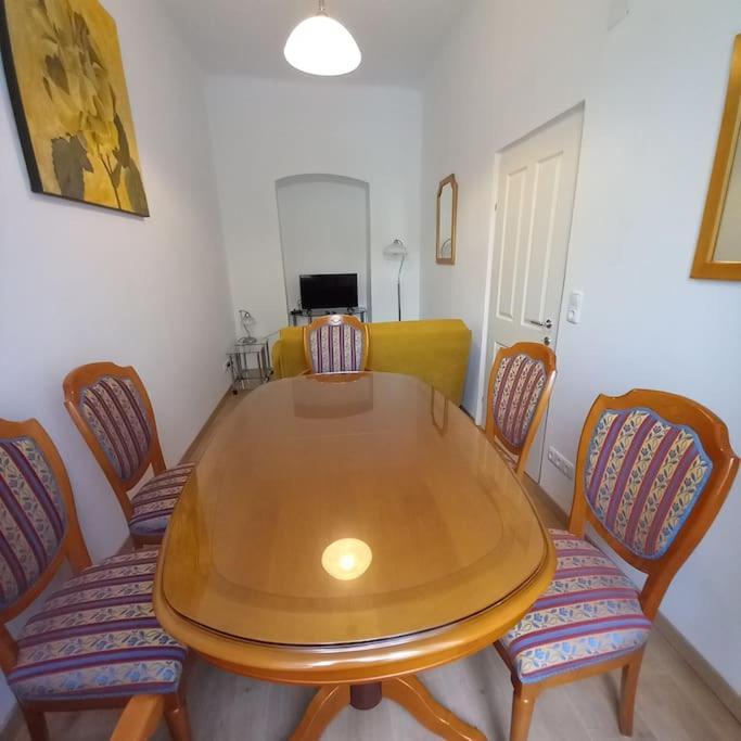 Appartamento Altbauwohnung Neu Saniert - Fuer Familien Geeignet *