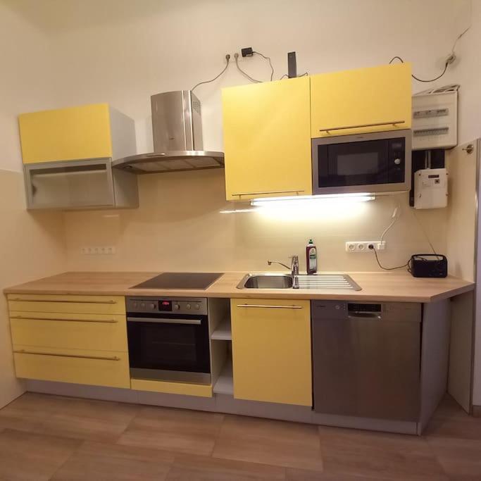 Apartament Altbauwohnung Neu Saniert - Fuer Familien Geeignet