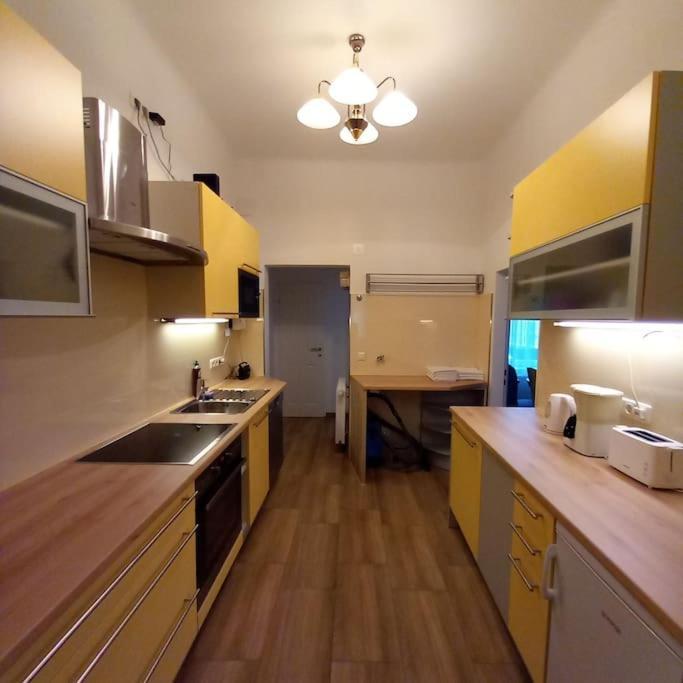 Altbauwohnung Neu Saniert - Fuer Familien Geeignet Apartament Wiedeń